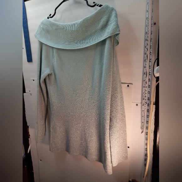 New York & Company Metallic Tunic New Years Christmas Festive Sweater Holiday - Picture 4 of 15